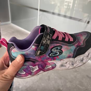 Kısa Sürede Deforme Olan Ayakkabıya Skechers'dan Çözüm Bekliyorum