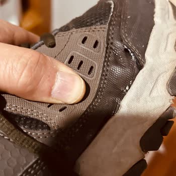 Skechers Ayakkabıda Deformasyon Ve Müşteri Hizmetlerinde Hayal Kırıklığı