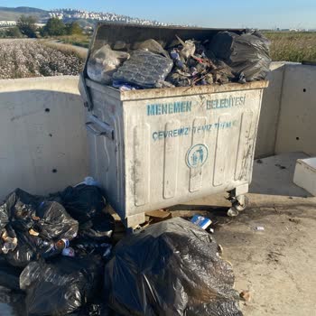 Menemen Belediyesi'nin Düzenli Çöp Toplama Hizmetindeki Aksaklıklar Sağlık Ve Çevre Sorunu Yaratıyor