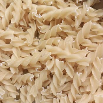 Aldığım Makarnada Kelebek Ve Yabancı Maddeyle Karşılaştım