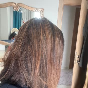 Saç Boyama İşleminde İstenmeyen Sonuç Ve Ücret İadesi Talebi