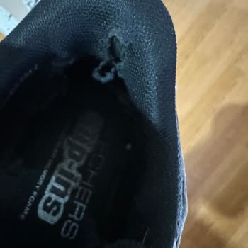 Kısa Sürede Deforme Olan Ayakkabı Ve Reddedilen Değişim Talebi Hayal Kırıklığı Yarattı