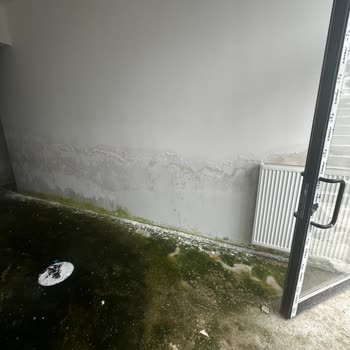 Satın Alınan TOKİ Dükkanında Teslimat Sonrası Ciddi Hasar Ve Kullanılamaz Durum