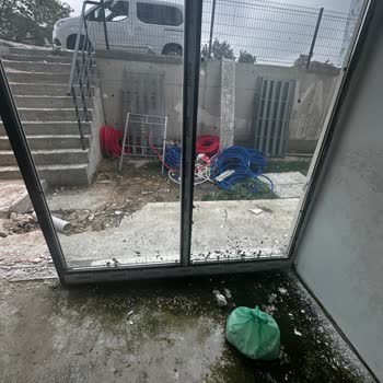 Satın Alınan TOKİ Dükkanında Teslimat Sonrası Ciddi Hasar Ve Kullanılamaz Durum