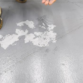 Zemin Boyası Pul Pul Döküldü Maddi Zarar Oluştu