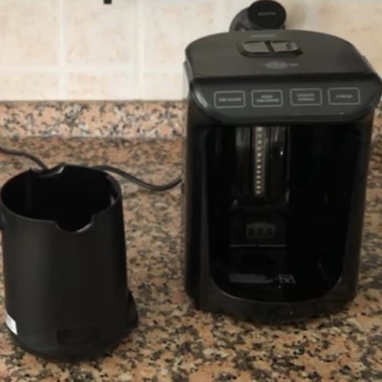 Özdilek AVM Karaca Hatır Köz Kahve Makinesi Köpük Yapmıyor Ve Servis Süreci Uzadı