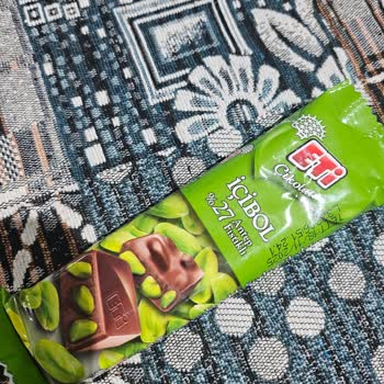 Son Kullanma Tarihi Yaklaşan Eti İçibol Çikolatada Bozulma Ve Renk Değişikliği