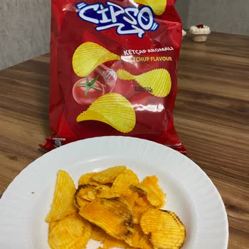 Aldığım Cipso Cips Paketinde Yanık Ve Yeşil Ürünlerle Karşılaştım