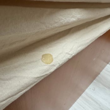 Boza Ürünü Açarken Patladı, Oda Kirlendi