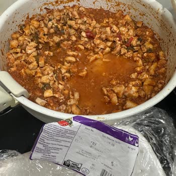 Aldığım Tavuk Ürünü Gıda Zehirlenmesine Sebep Oldu, İnceleme Ve Mağduriyetimin Giderilmesini Talep Ediyorum