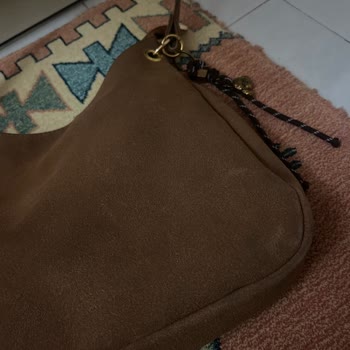 Satın Aldığım Çantada Renk Değişikliği Ve Müşteri Hizmetlerinde İlgisizlik