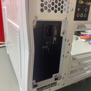 Game Garaj Garanti Sonrası Bilgisayarım Özensiz Toplanarak Geri Gönderildi