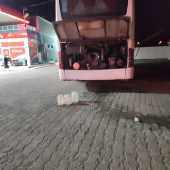 Arızalı Otobüste Saatlerce Soğukta Bekletildik, Çözüm Sunulmadı