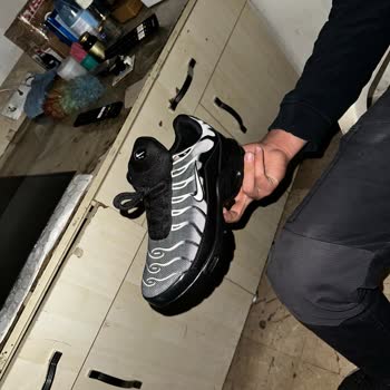 Sipariş Ettiğim Ayakkabı Yerine Yanlış Ve Kalitesiz Ürün Gönderildi