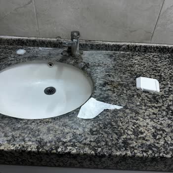 Söke Devlet Hastanesi'nde Sürekli Hijyen Eksikliği Ve Temizlik Sorunu