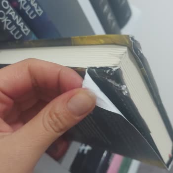 Hasarlı Kitap Teslimatı Ve İletişim Sorunu Nedeniyle Mağduriyet