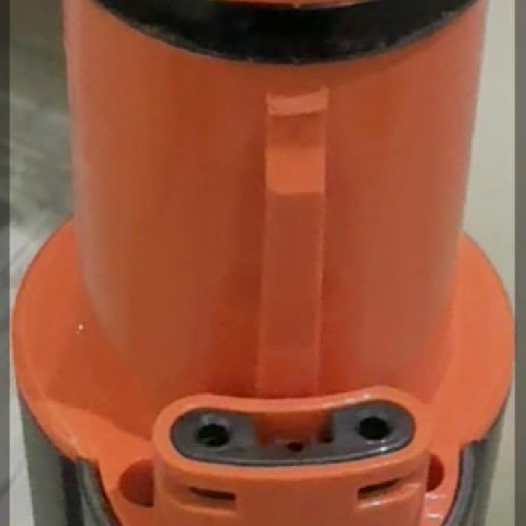 Philips 8000 Serisi Süpürge Boru Bağlantısı Kırıldı, Parça Temini Talebi