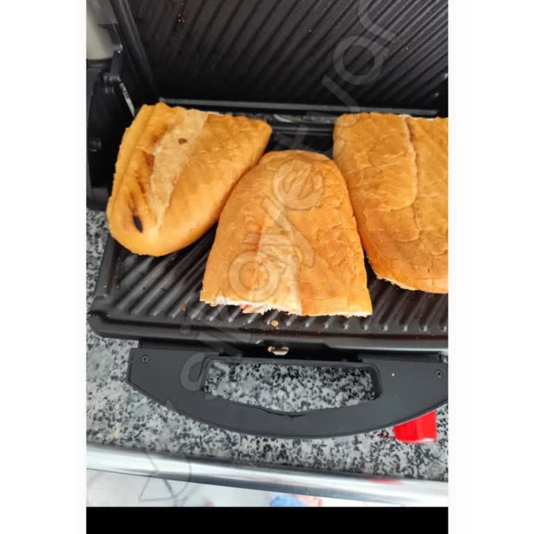 Remetta Tostçu Plus İlk Günden Beri Tostları Yakıyor Ve Yoğun Duman Çıkarıyor