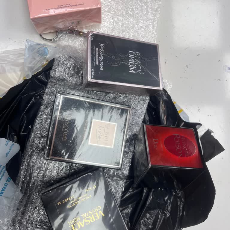 Yanlış Ürün Gönderimi Ve Kalitesiz Parfümler Nedeniyle Mağduriyet