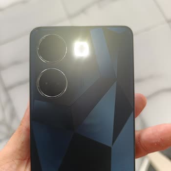 Tecno Camon 20 Pro Flaş Işığı Sürekli Açık Kaldı, Cihaz Aşırı Isınıyor
