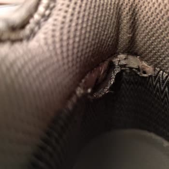 Kısa Sürede Yırtılan Ayakkabı İçin Garanti Sorunu