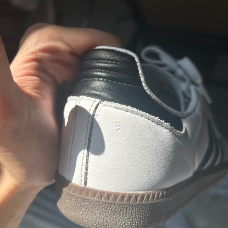 Satın Aldığım Ayakkabıda Kısa Sürede Deri Yırtılması Yaşadım