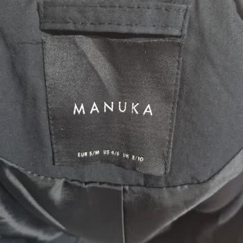 Koyu Lacivert Trençkotun Kısa Sürede Renk Solması Ve Kalite Sorunu