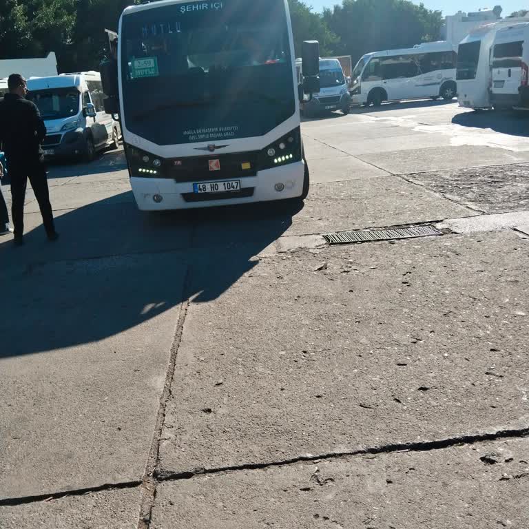 Dolmuş Şoförünün Tehditkâr Davranışı Ve Kart Okutma Sorunu