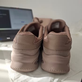 1 Haftada Yırtılan Ayakkabıma Skechers'tan Çözüm Bekliyorum