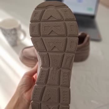 1 Haftada Yırtılan Ayakkabıma Skechers'tan Çözüm Bekliyorum