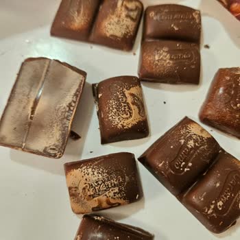 Çocuklarım İçin Aldığım Çikolatalar Bozuk Çıktı, Ülker'den Açıklama Bekliyorum