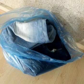 Forşey Giyim Sipariş Ettiğim Yerine Defolu ve Kullanılmış Ürün Gönderildi, Muhatap Yok