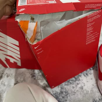 Kusurlu Ve Şüpheli Orijinalliğe Sahip Ayakkabının Değişimi Talebi