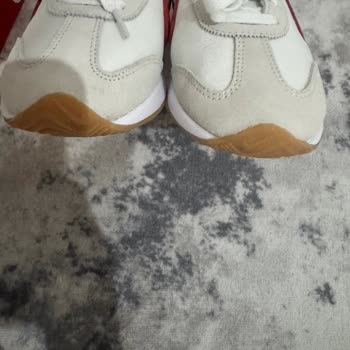 Kusurlu Ve Şüpheli Orijinalliğe Sahip Ayakkabının Değişimi Talebi