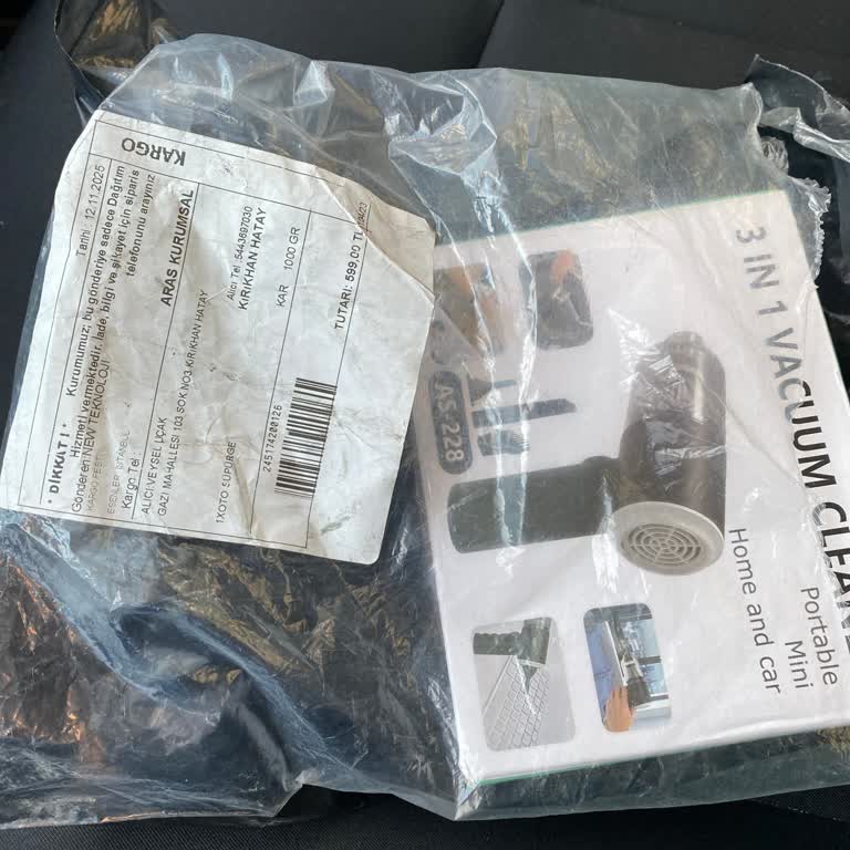 Sipariş Ettiğim Araç Süpürgesi Reklamda Gösterilenle Tamamen Farklı Ve İade İmkansız