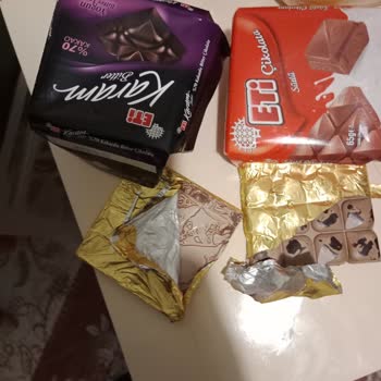 Aldığım Çikolatalar Bozuk Çıktı, Mağduriyetimin Giderilmesini İstiyorum