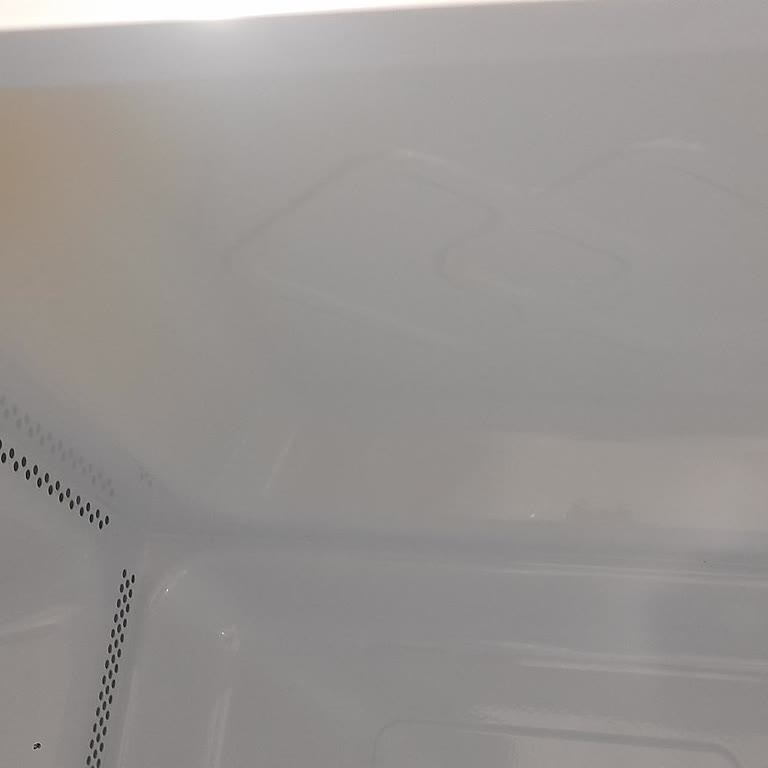 Dijitsu Yeni Alınan Mikrodalga Fırında Yoğun Duman ve Kutu Kokusu Mağduriyeti