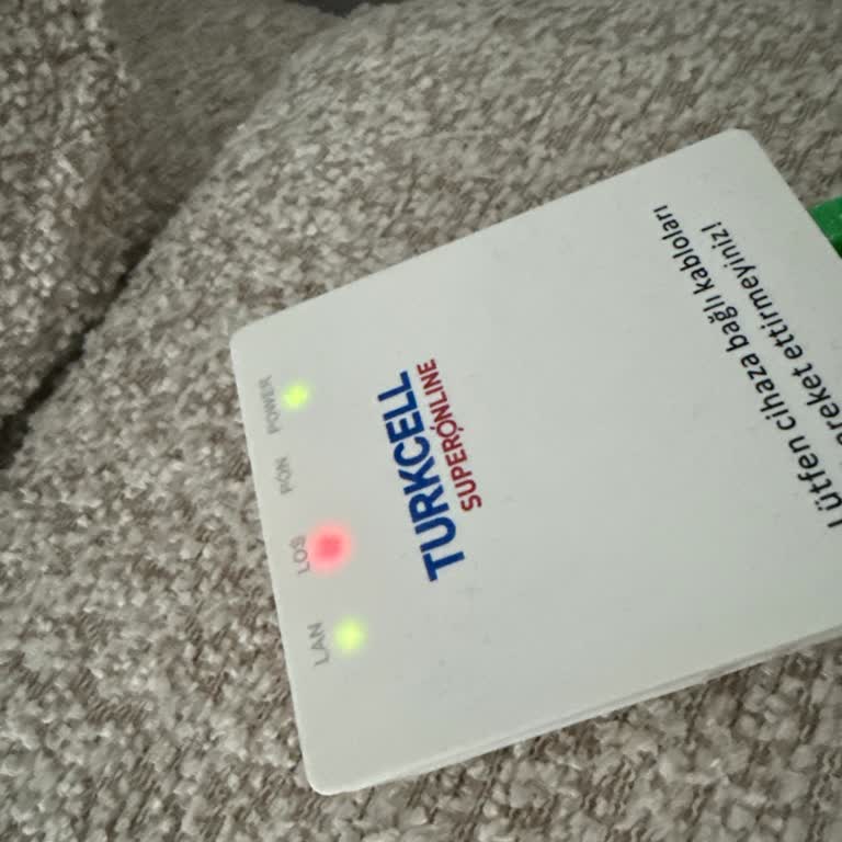 Tekrarlayan Fiber İnternet Kesintisi İşimi Tehlikeye Atıyor, Acil Çözüm Bekliyorum