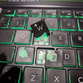 Monster Abra A7 Klavye Sorunu Ve Yedek Parça Temin Edilemiyor