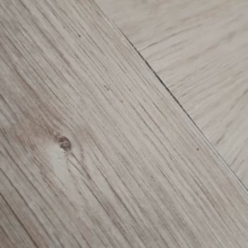 Divanevden Alınan Yemek Masasındaki Kabarma Ve İade Reddi Mağduriyeti