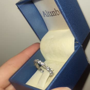 Ömür Boyu Garantili Yüzükte Sürekli Taş Düşmesi Ve Çözüm Bulunamaması Mağduriyeti