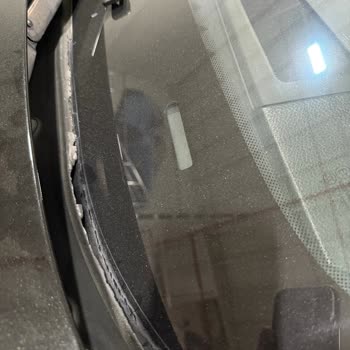 BMW F10 Ön Cam Fitili Kronik Sorunu Ve Garanti Dışı Reddi