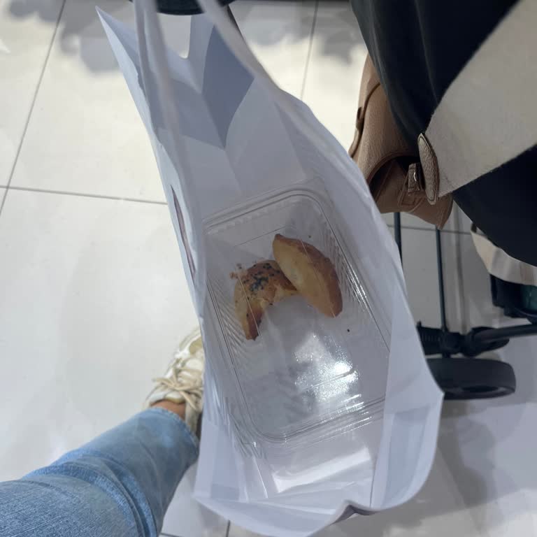 Hijyenik Olmayan Peçete Sunumu Ve Yetersiz Hizmet