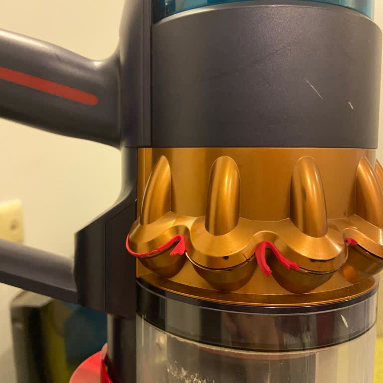 Dyson Süpürgemde Motor Ve Başlık Sorunlarına Müşteri Hizmetlerinden Çözüm Alamıyorum