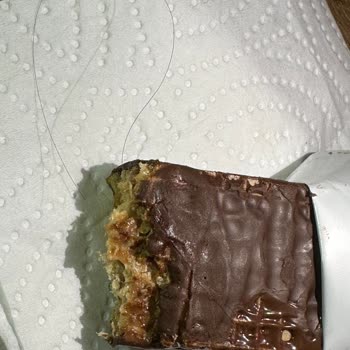 Ülker Çikolatalı Gofretin İçinden Saç Çıkması Nedeniyle Hijyen Şikayeti