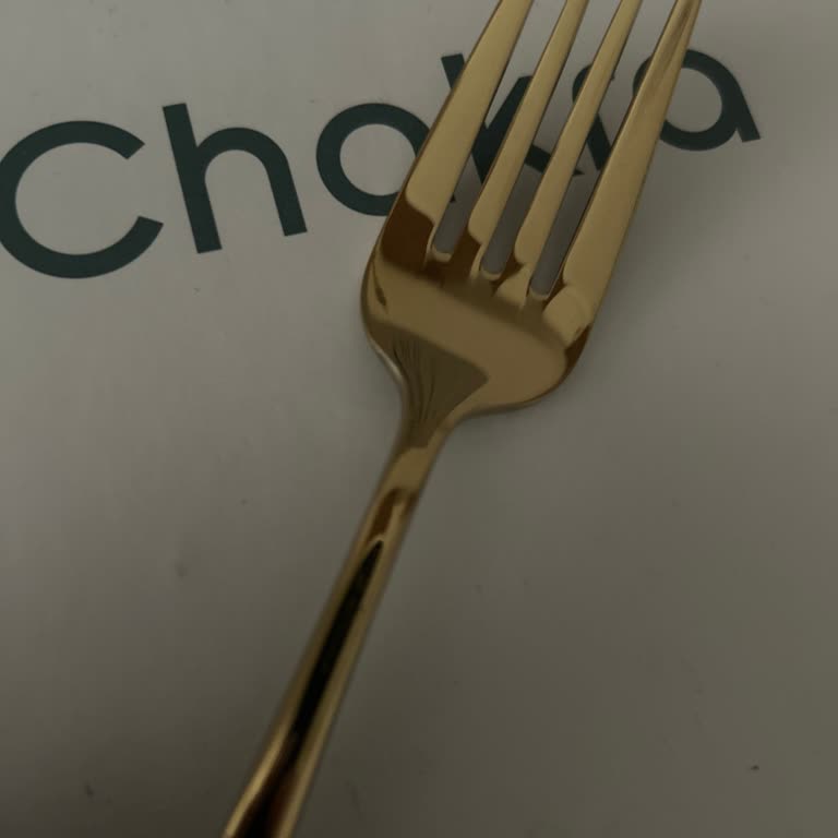 Kusurlu Çatal-Kaşık-Bıçak Setleri Ve Yetersiz Müşteri Hizmeti Nedeniyle Mağduriyet