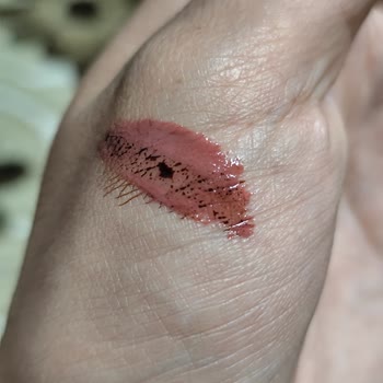 Nyx Hydrating Gloss Serum Dudaklarda Soyulma Ve Ürün Bozukluğu