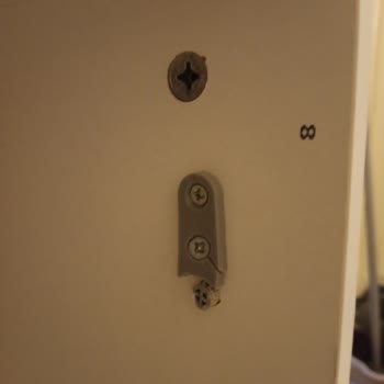 Adore Mobilya Ayakkabılıkta Kırılan Parçalar İçin Yedek Parça Talebi