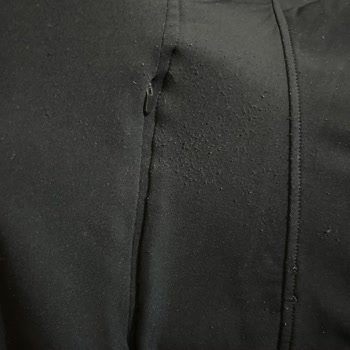 Oysho'dan Alınan Fermuarlı Üst Kısa Sürede Deforme Oldu, Mağaza İade Talebimi Reddetti