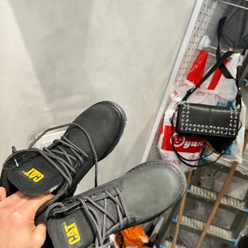 Farklı Renklerde Bot Gönderildi Hediye Mahcup Etti